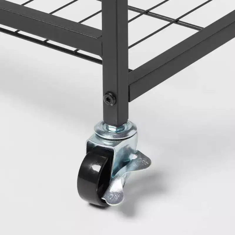 Carrito de almacenamiento – Estructura de metal negro con estantes de madera natural