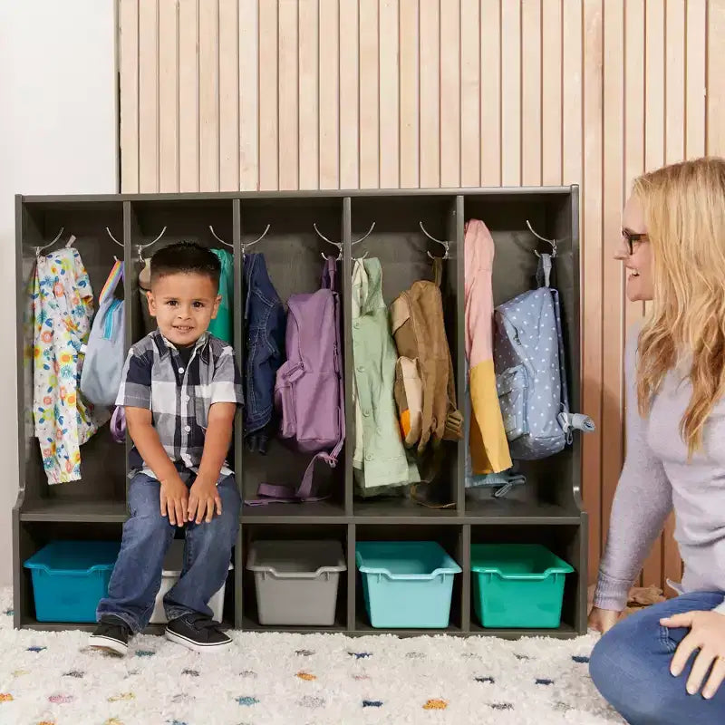 Armario con banco y 5 compartimentos frontales Streamline de 5 secciones para niños pequeños