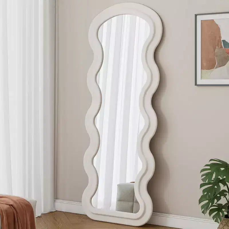 Espejo de cuerpo entero ondulado de franela – Diseño de madera acolchada suave, de pie o de pared, 160 cm, 3 colores