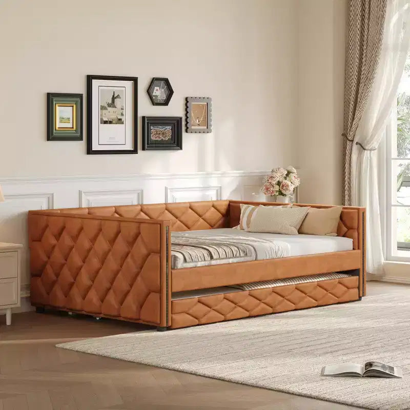 Sofá cama Full XL tapizado con nido – Estructura de pino, cuero de PU, reposabrazos con capitoné