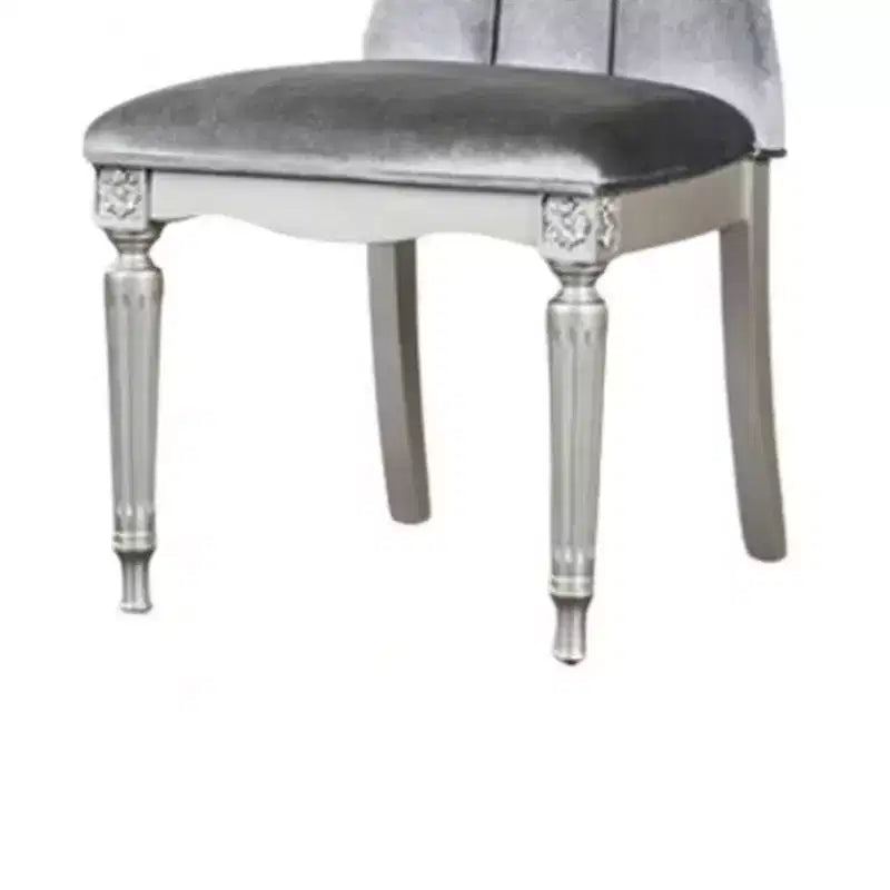 Juego de 2 sillas de comedor - Estructura de madera plateada, asientos tapizados de tela gris