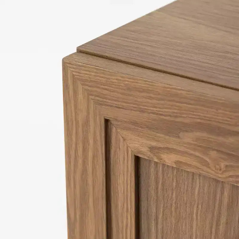 Aparador Moderno de 31" – 2 Puertas, Estante Ajustable, Madera Natural