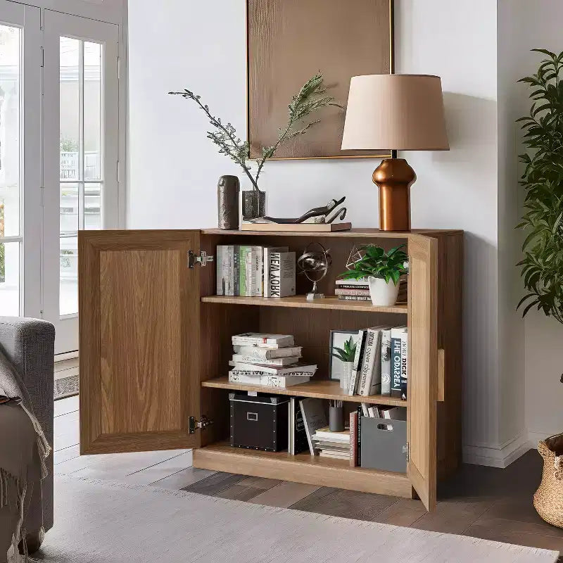 Aparador Moderno de 31" – 2 Puertas, Estante Ajustable, Madera Natural