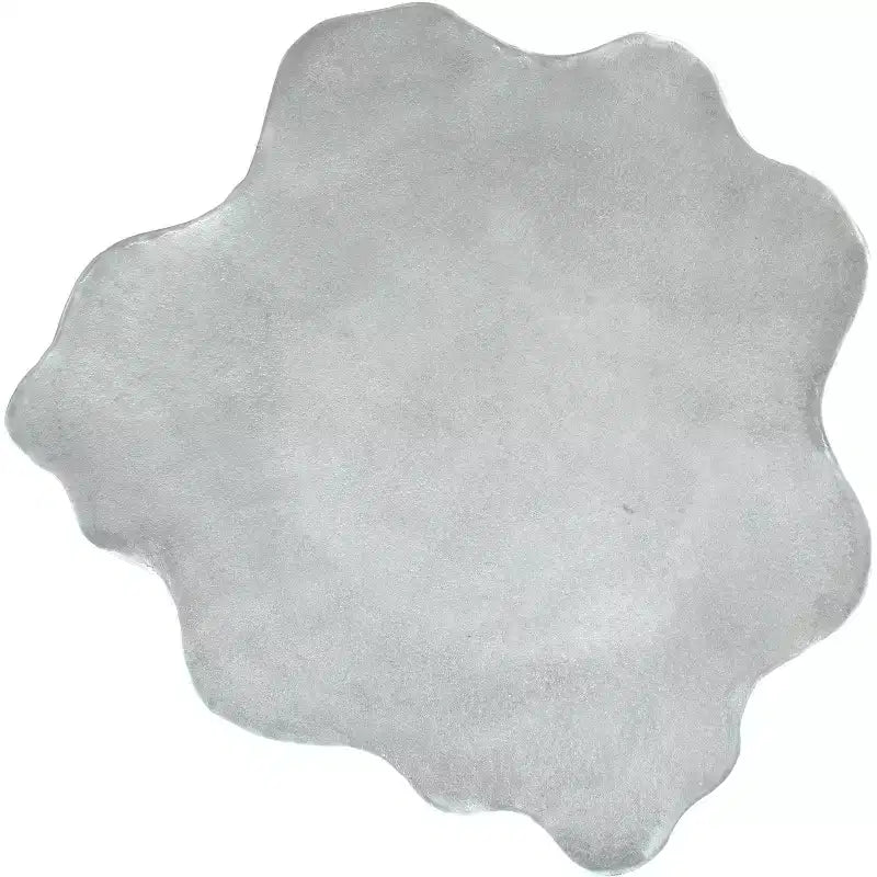 Mesa de centro Forest Grove – Aluminio plata envejecida, pedestal irregular bohemio moderno